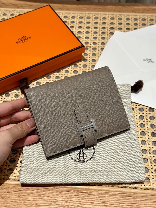 [하이엔드급] Hermes 에르메스 베안 컴팩트 지갑 Bearn Compact Wallet / M8 아스팔트그레이 엠솜 은장